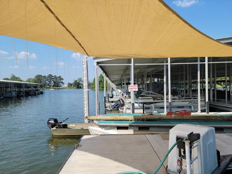 Bay Springs Country Inn & Marina Centre Exterior photo